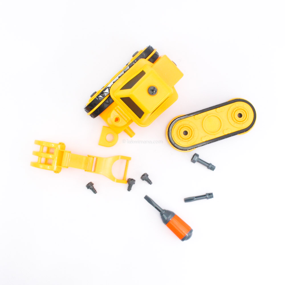 DIY Build It Toy Grabber Vehicle